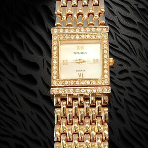 Rare Gruen Bangle Quartz Watch, Reversible Dial, 21MM MOP Dial, Japan Movement